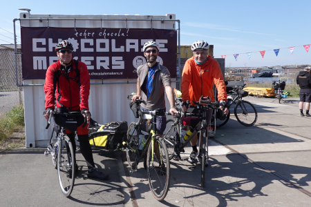Schokofahrt 2023 beim Start in Amsterdam am Werksgeländer der Chocolate Makers